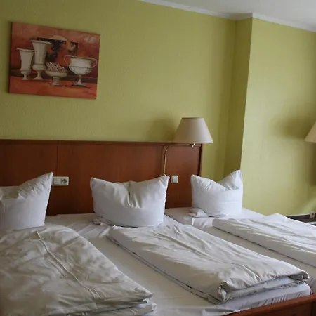 Land-gut-hotel Rasthaus Hotel 3*