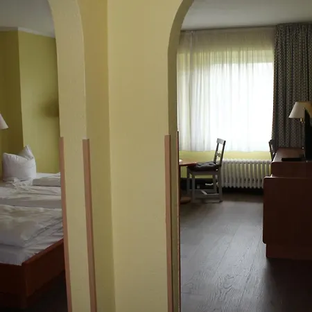 Rasthaus 3* 沙肯多夫