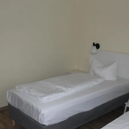 Land-gut-hotel Rasthaus 3*