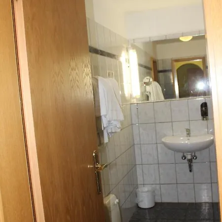 Land-gut-hotel Rasthaus 3*