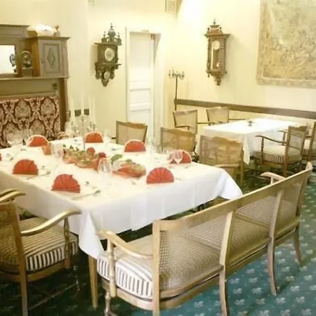 Rasthaus 3* 沙肯多夫