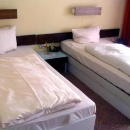 Hotel Rasthaus 3*