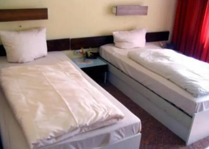 Hotel Rasthaus 3*